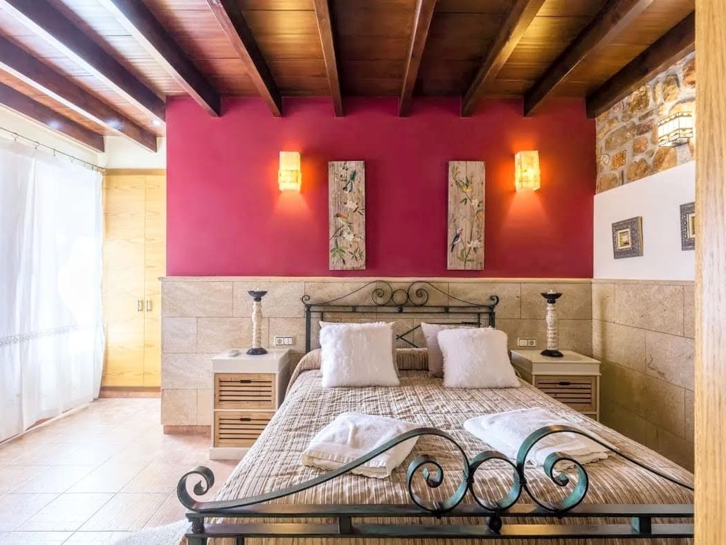 12 sypialnia Willa na sprzedaż w Lliber z basenem - 1 550 000 € (Ref: 10161701)