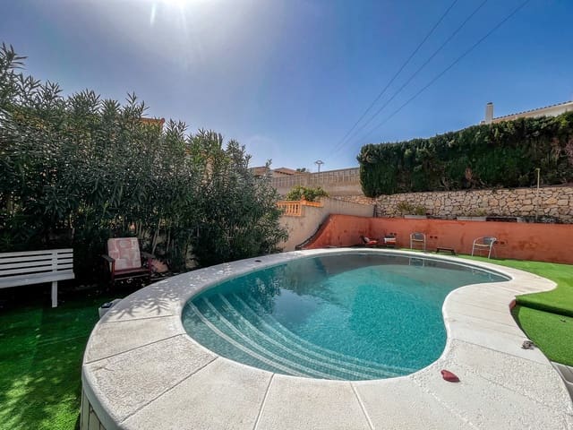 3 sovrum Villa till salu i Pueblo, Calpe / Calp med pool garage - 535 000 € (Ref: 10161702)