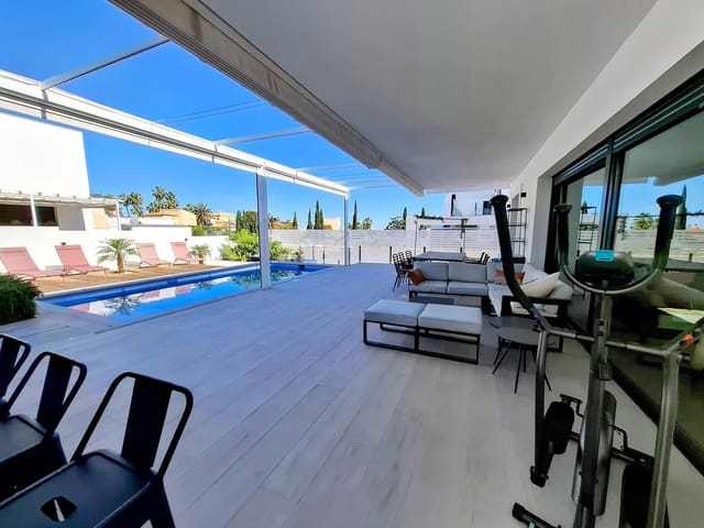 3 soverom Villa til salgs i Centro Urbano, Dénia med svømmebasseng garasje - € 775 000 (Ref: 10165200)