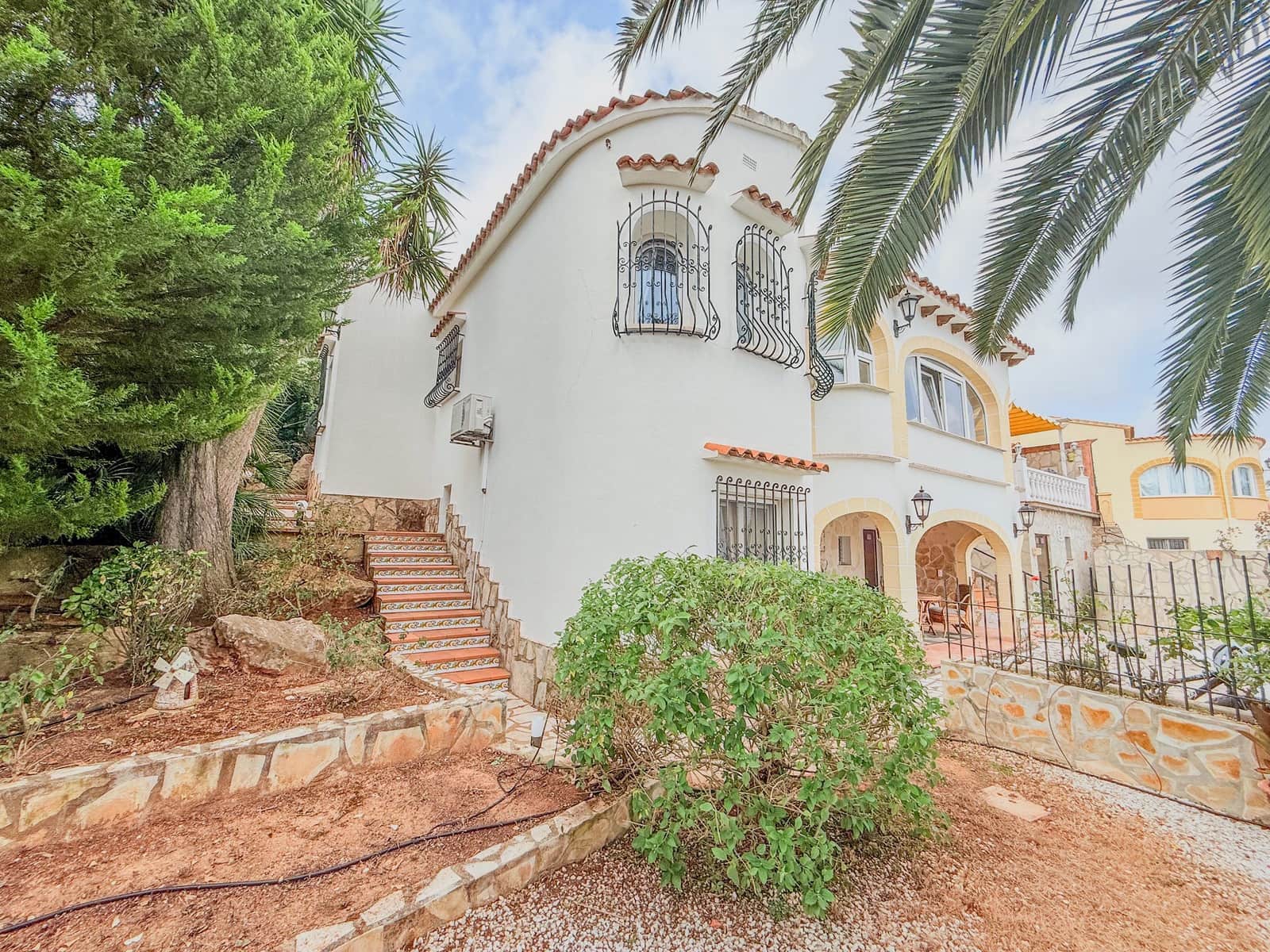 4 soveværelse Villa til salg i Denia med swimmingpool - € 565.000 (Ref: 10165201)