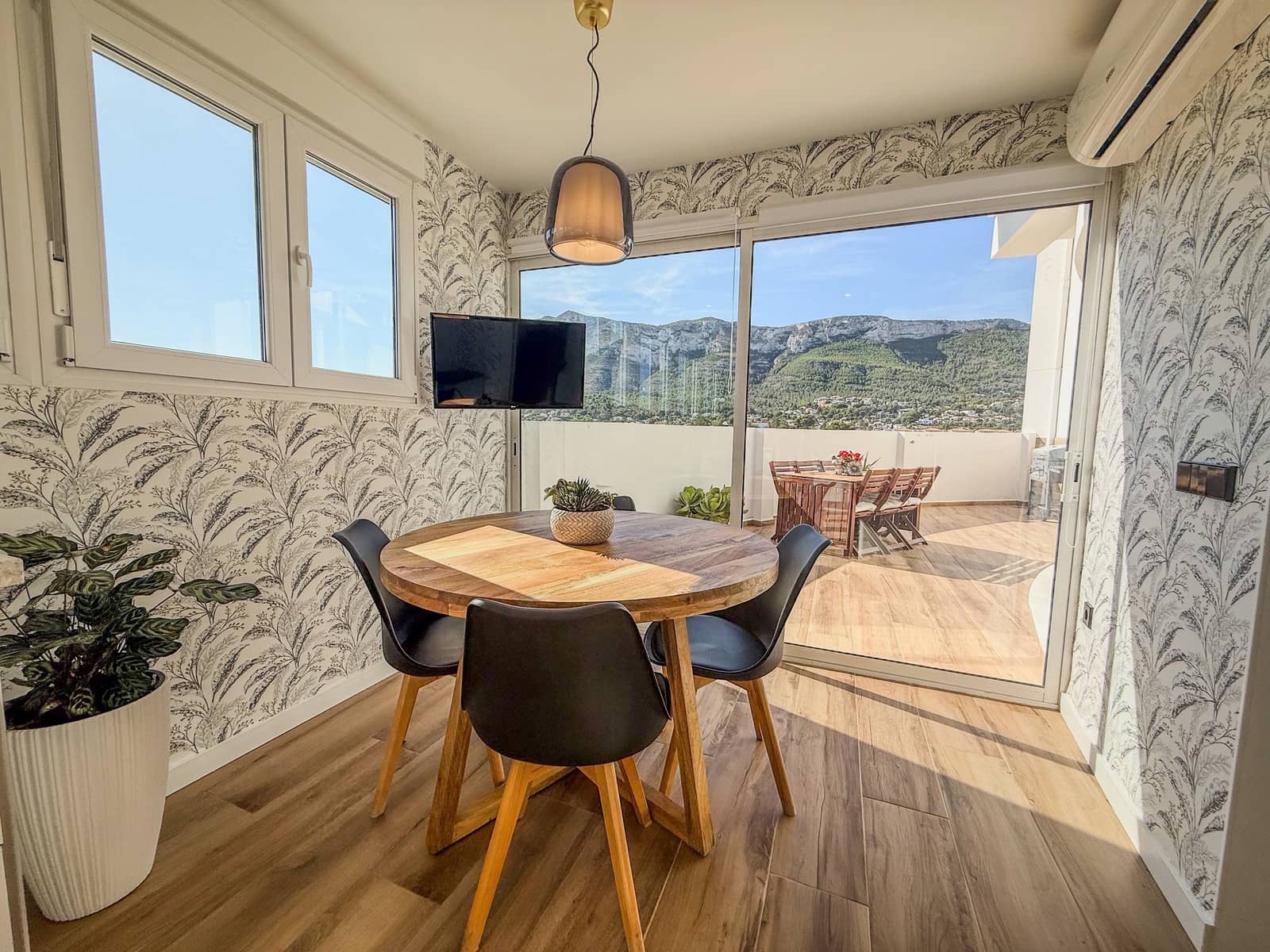 Apartamento de 3 habitaciones en Dénia en venta con piscina garaje - 485.000 € (Ref: 10165203)