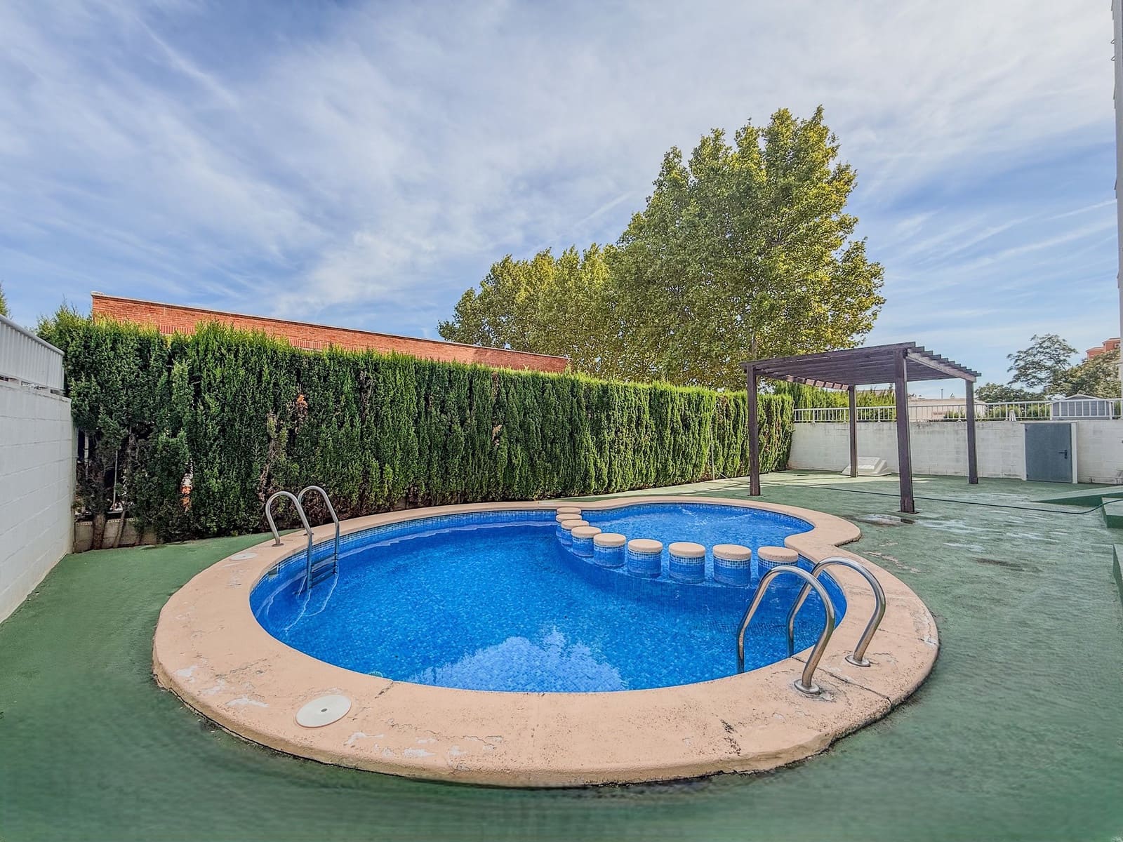 Apartamento de 3 habitaciones en Dénia en venta con piscina garaje - 485.000 € (Ref: 10165203)