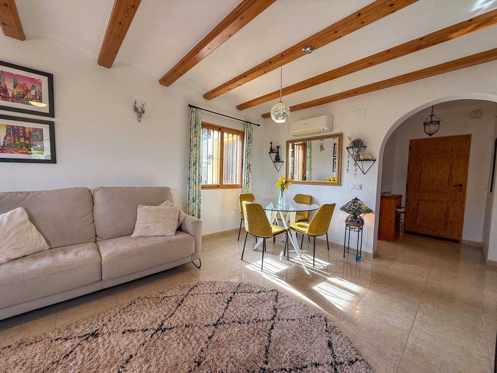 3 sypialnia Willa na sprzedaż w Orba z basenem garażem - 430 000 € (Ref: 10166841)