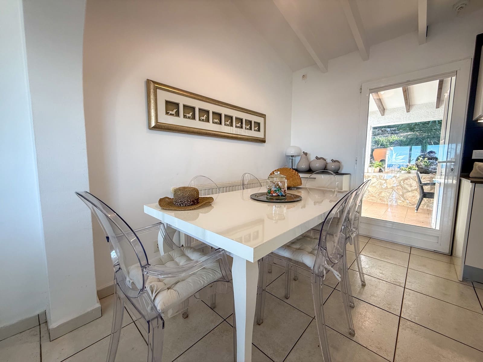 Chalet de 4 habitaciones en Pego en venta con piscina garaje - 540.000 € (Ref: 10166842)