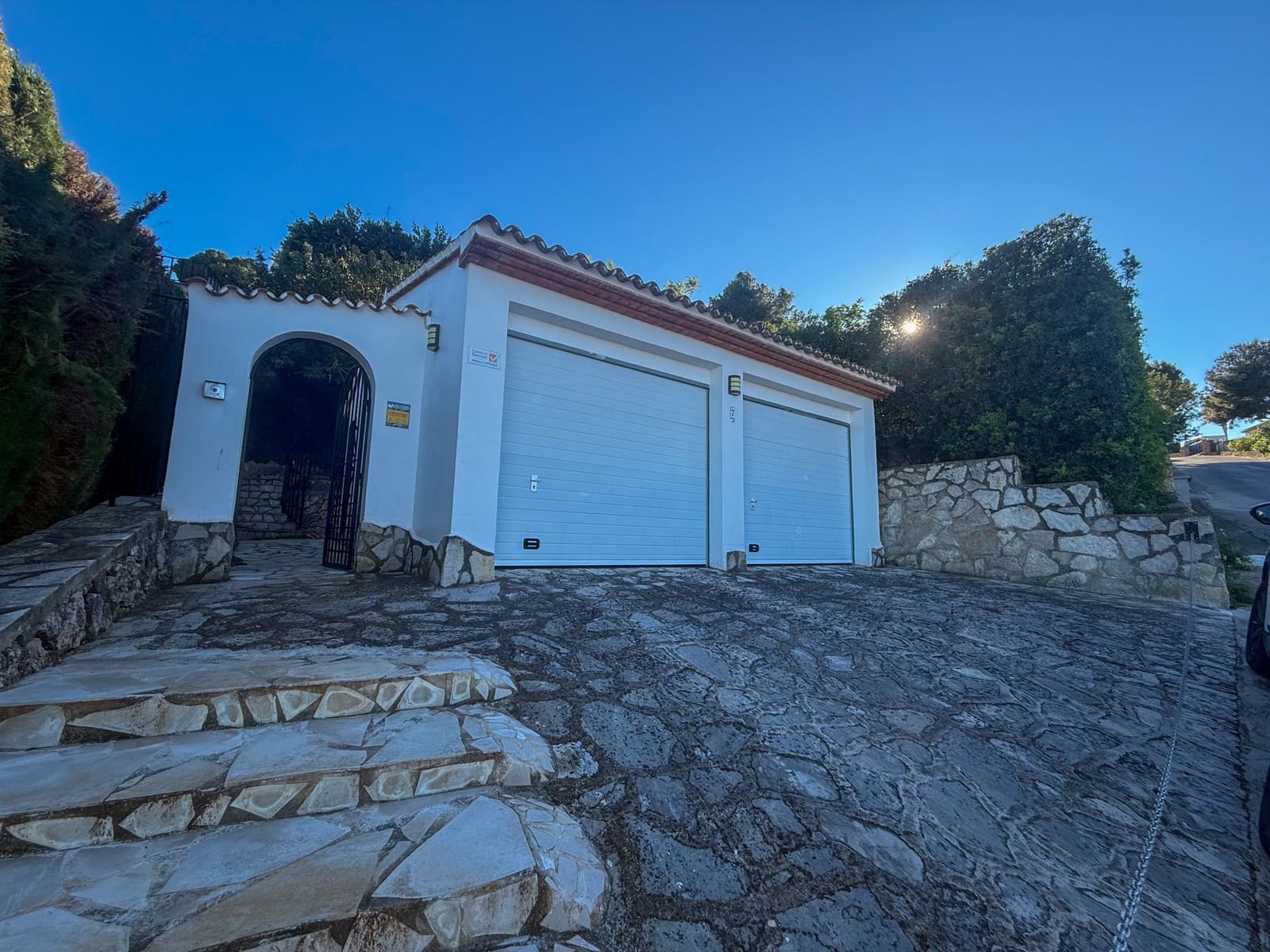 Chalet de 4 habitaciones en Pego en venta con piscina garaje - 540.000 € (Ref: 10166842)