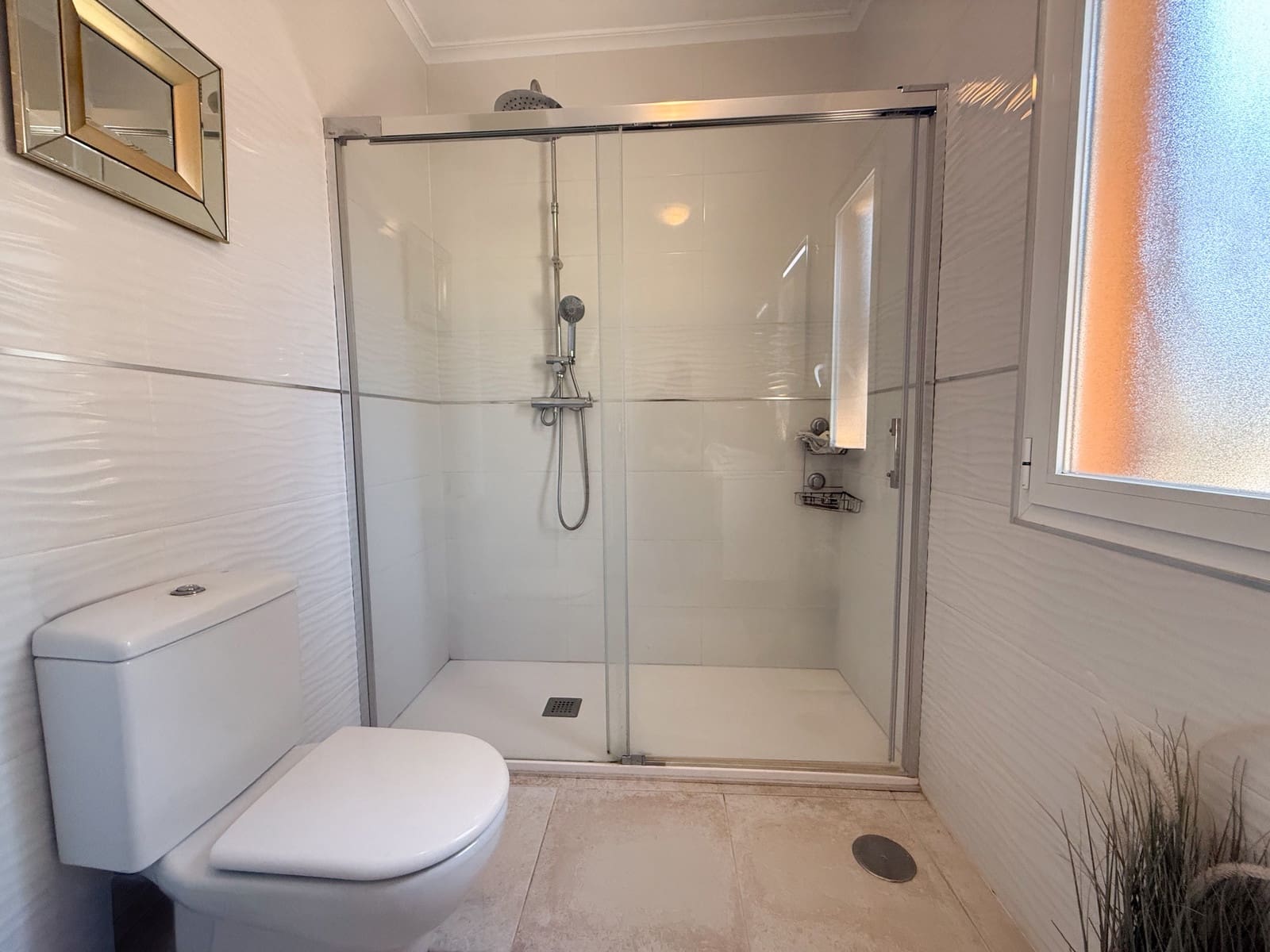 4 bedroom Villa for sale in Albir with pool garage - € 599,000 (Ref: 10166843)
