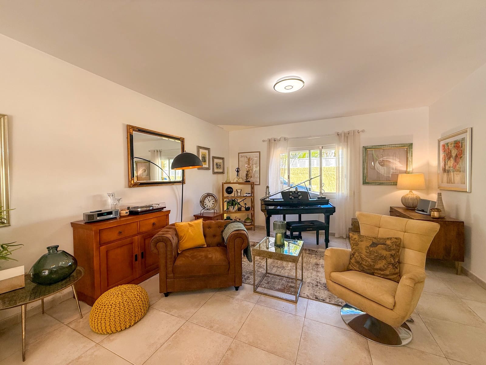 4 bedroom Villa for sale in Albir with pool garage - € 599,000 (Ref: 10166843)