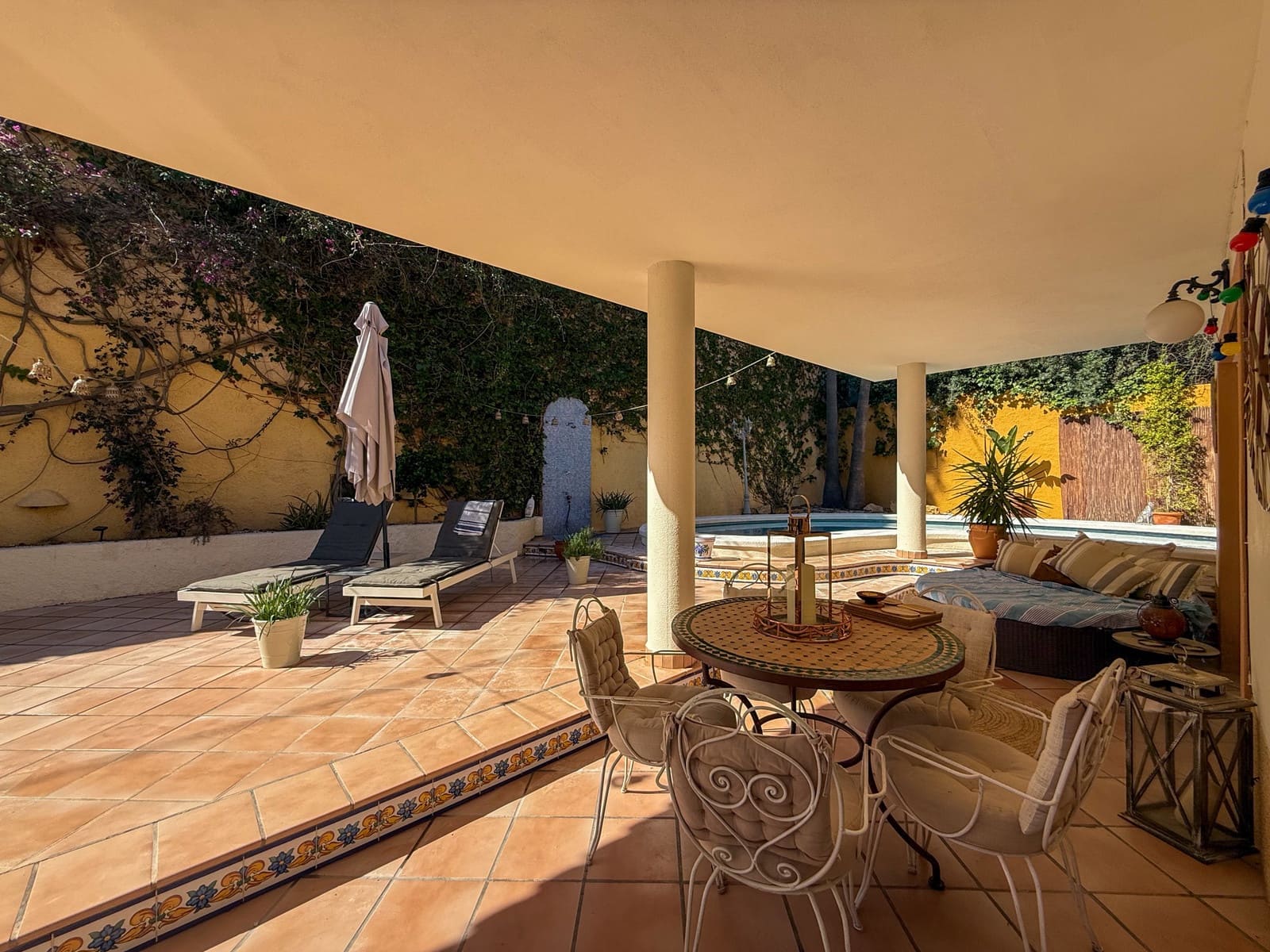 4 bedroom Villa for sale in Albir with pool garage - € 599,000 (Ref: 10166843)