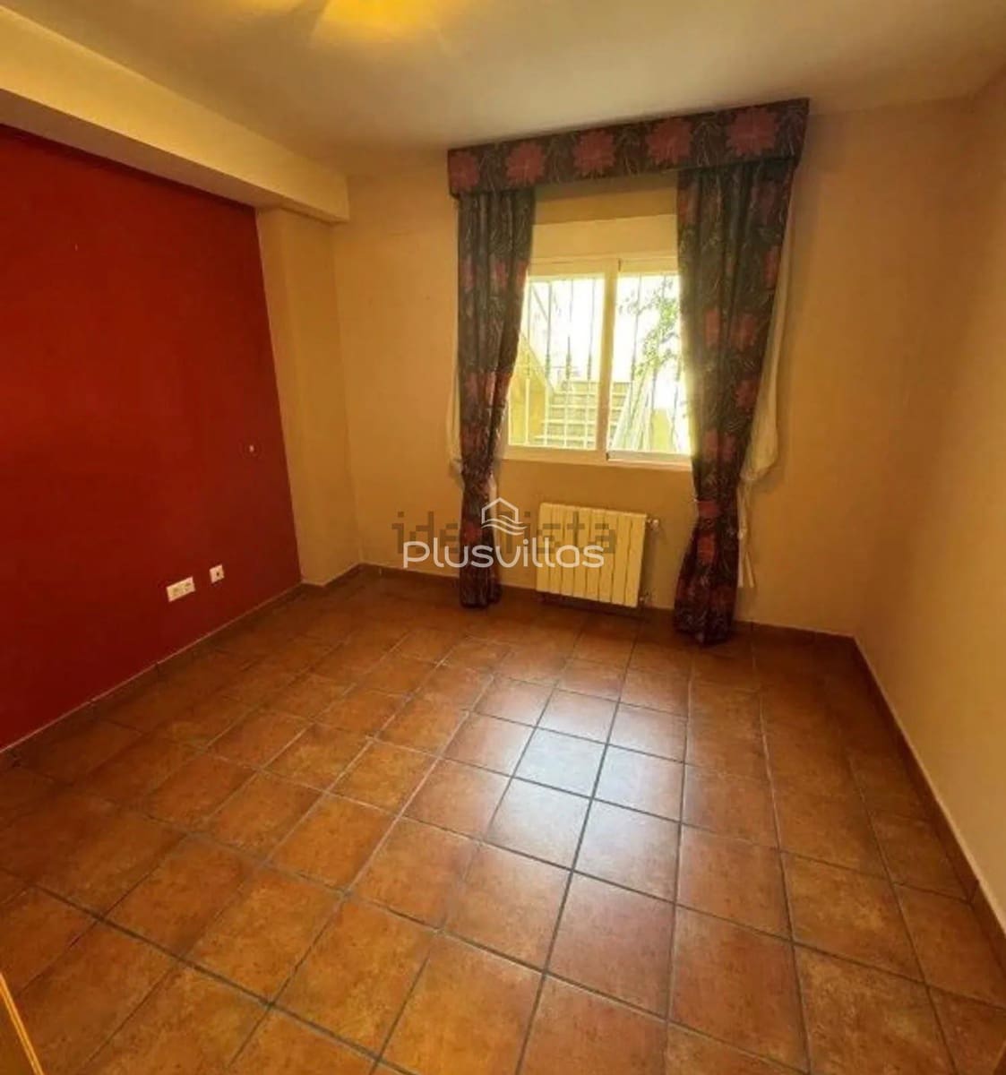 5 bedroom Villa for sale in Callosa d'En Sarria with pool - € 450,000 (Ref: 10166844)