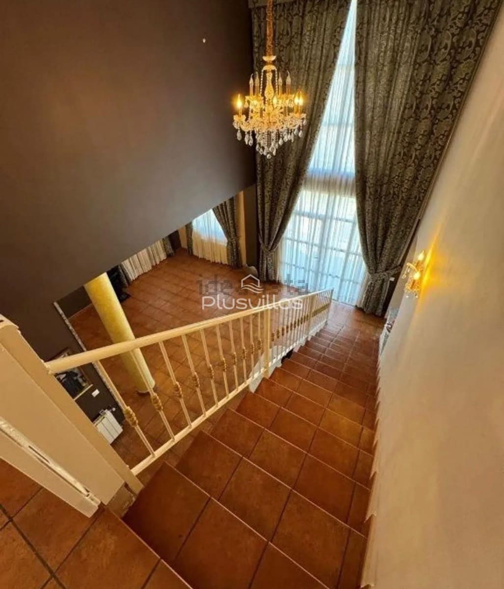 5 bedroom Villa for sale in Callosa d'En Sarria with pool - € 450,000 (Ref: 10166844)