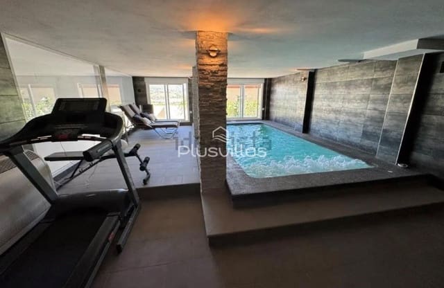 5 soveværelse Villa til salg i Callosa d'En Sarrià med swimmingpool - € 450.000 (Ref: 10166844)