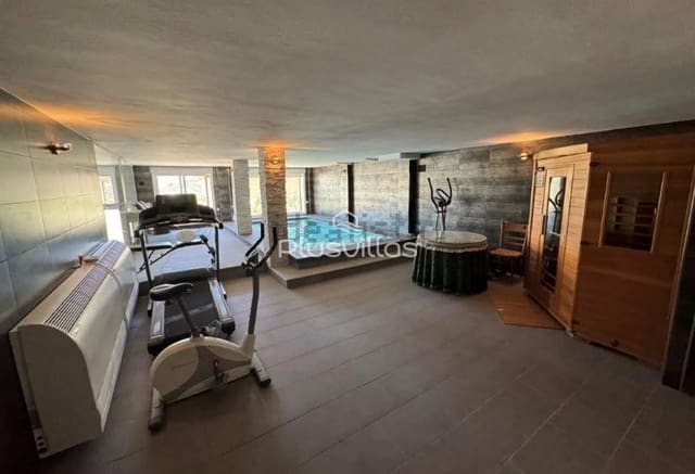 5 soveværelse Villa til salg i Callosa d'En Sarrià med swimmingpool - € 450.000 (Ref: 10166844)