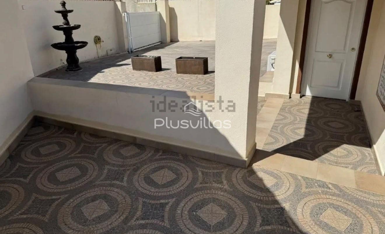 5 bedroom Villa for sale in Callosa d'En Sarria with pool - € 450,000 (Ref: 10166844)
