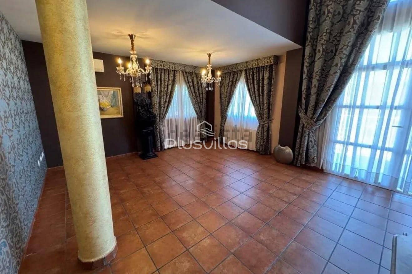 5 bedroom Villa for sale in Callosa d'En Sarria with pool - € 450,000 (Ref: 10166844)