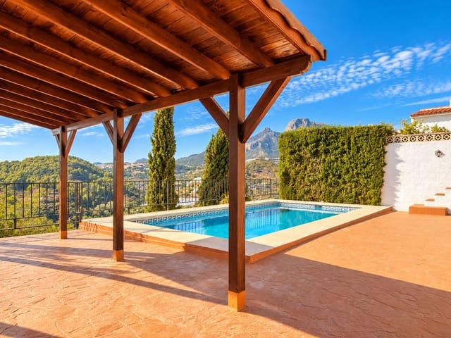 4 slaapkamer Villa te koop in Callosa d'En Sarrià met zwembad - € 445.000 (Ref: 10177382)