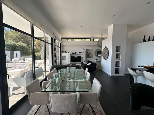 4 Zimmer Villa zu verkaufen in Casco Urbano, Teulada-Moraira mit Pool Garage - 1.299.000 € (Ref: 10180792)