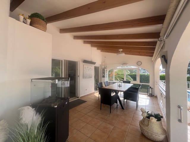 3 sypialnia Willa na sprzedaż w Benissa z basenem garażem - 699 000 € (Ref: 10180796)