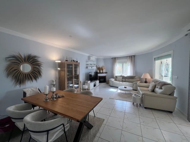 3 sypialnia Willa na sprzedaż w Benissa z basenem garażem - 699 000 € (Ref: 10180796)