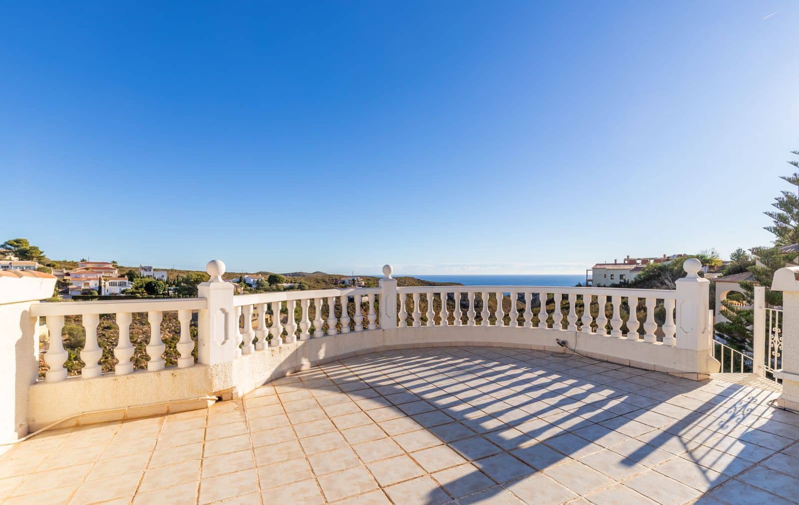 4 bedroom Villa for sale in Benitachell / Benitatxell with pool garage - € 560,000 (Ref: 10185158)