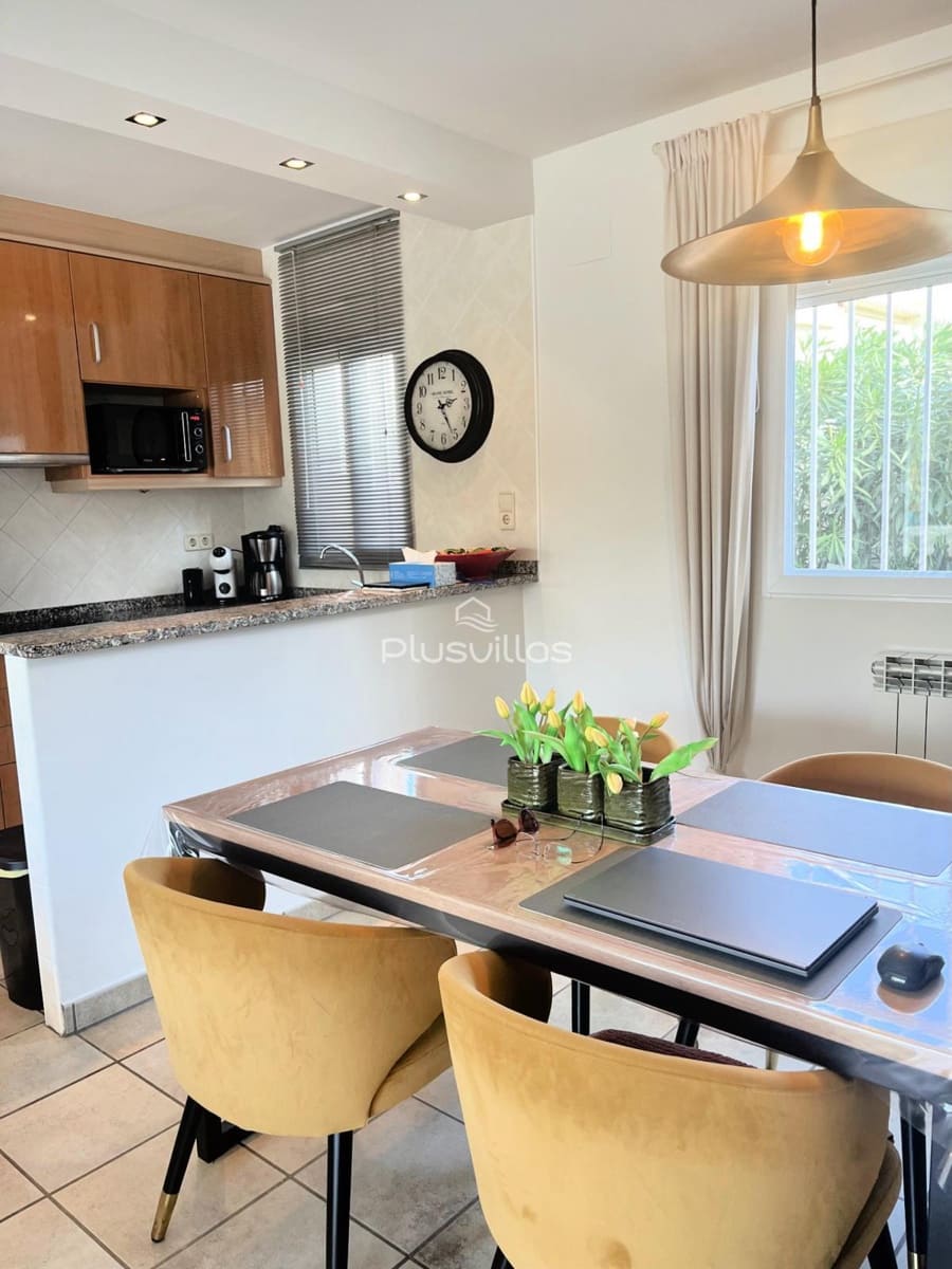 2 soveværelse Villa til salg i Calpe / Calp med swimmingpool garage - € 550.000 (Ref: 10185159)