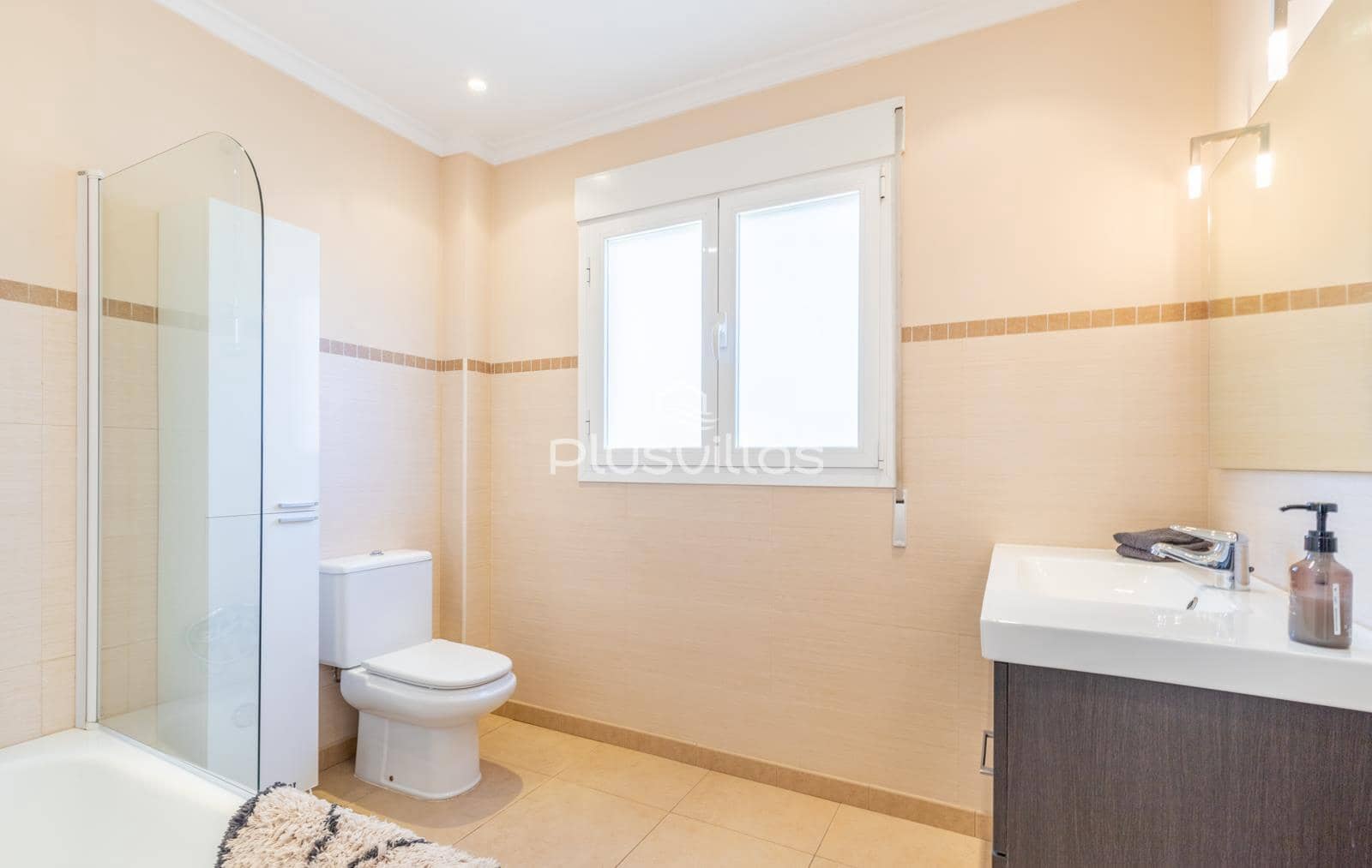 Chalet de 3 habitaciones en Benissa en venta con piscina garaje - 1.750.000 € (Ref: 10185160)