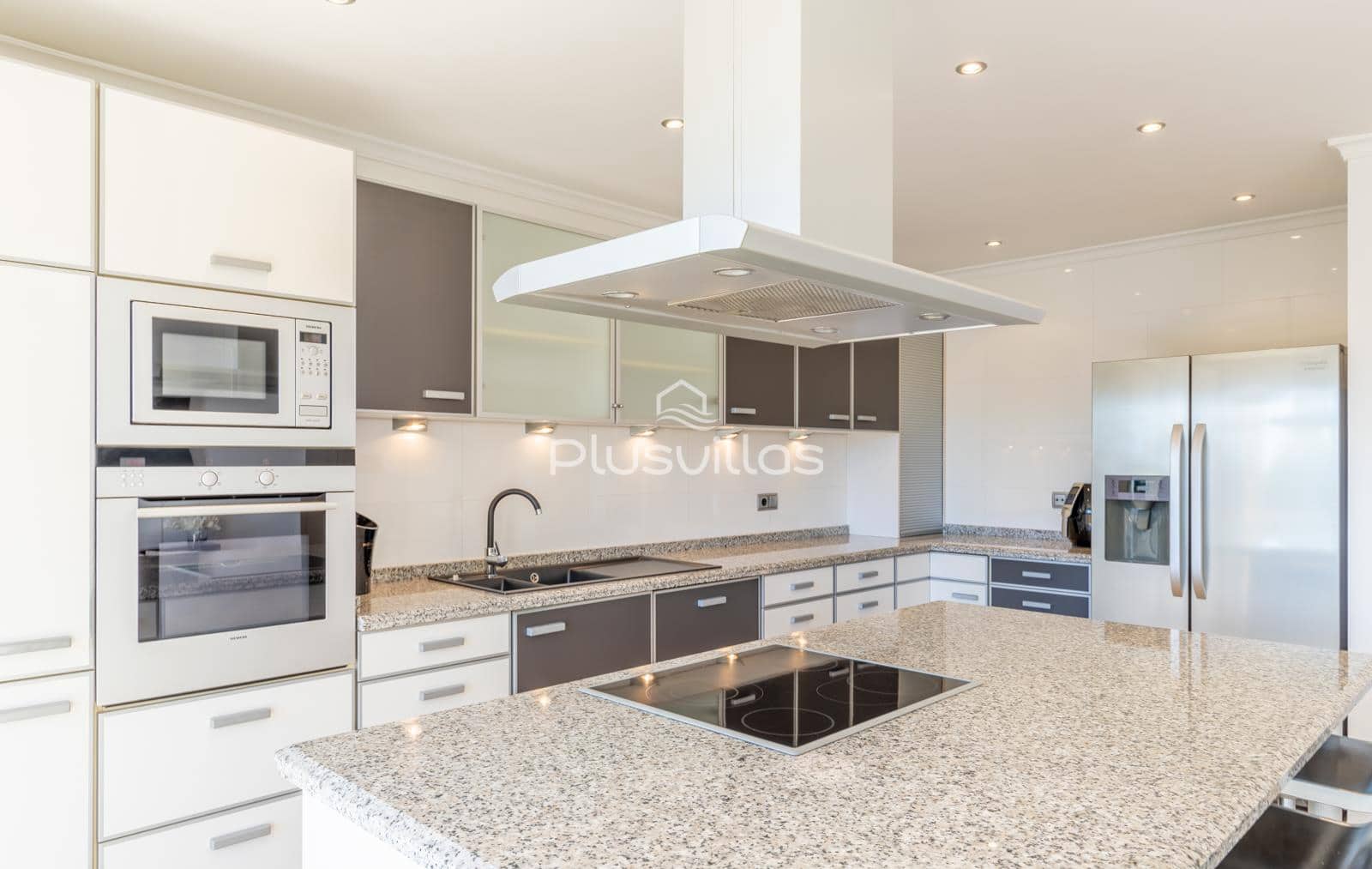 Chalet de 3 habitaciones en Benissa en venta con piscina garaje - 1.750.000 € (Ref: 10185160)