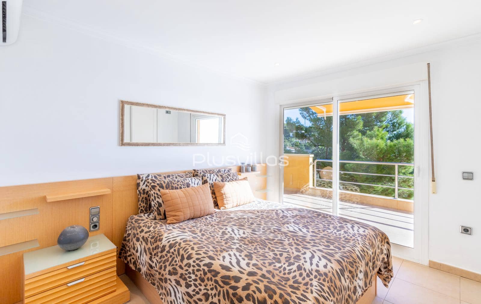 Chalet de 3 habitaciones en Benissa en venta con piscina garaje - 1.750.000 € (Ref: 10185160)