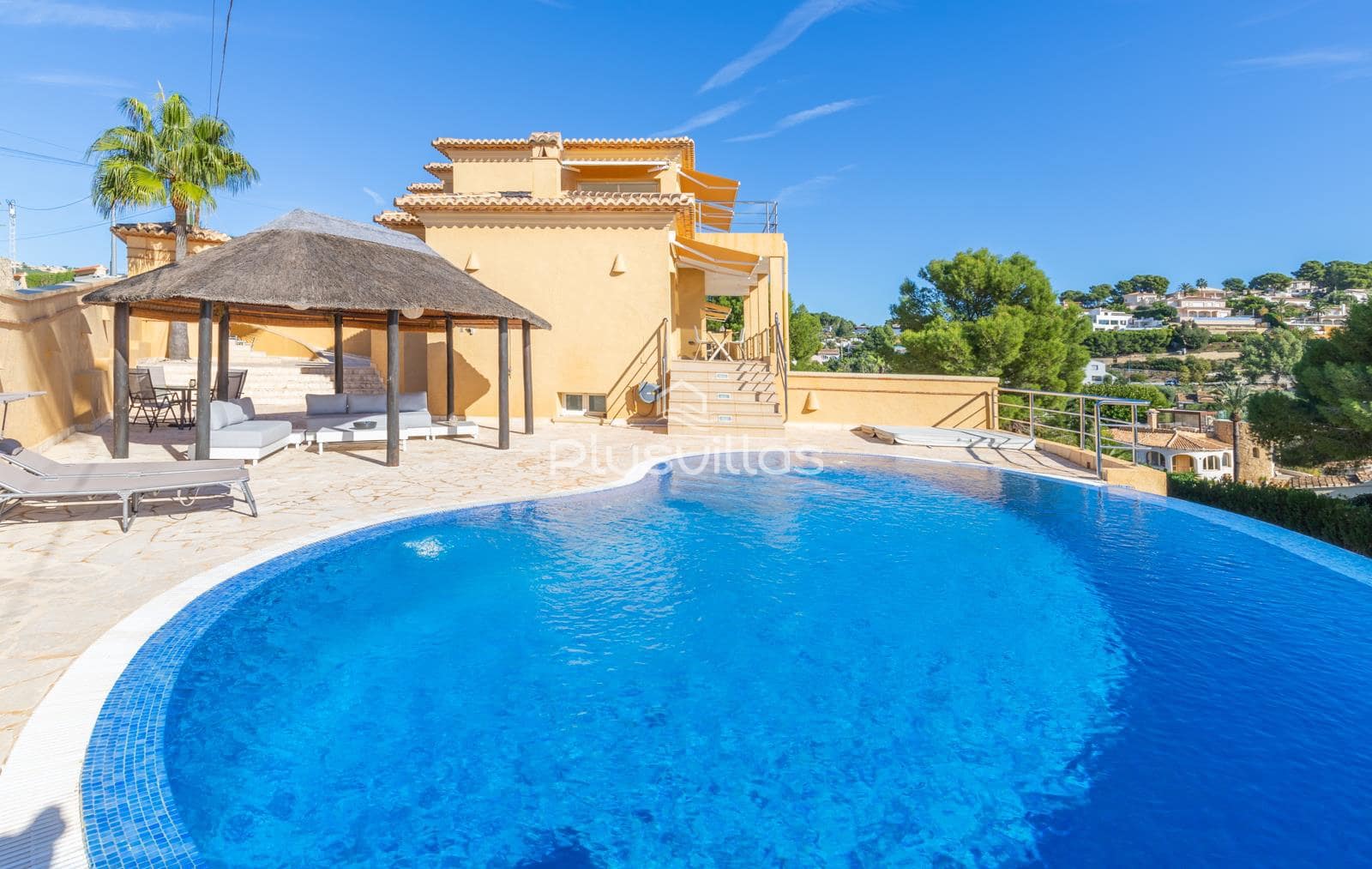 Chalet de 3 habitaciones en Benissa en venta con piscina garaje - 1.750.000 € (Ref: 10185160)