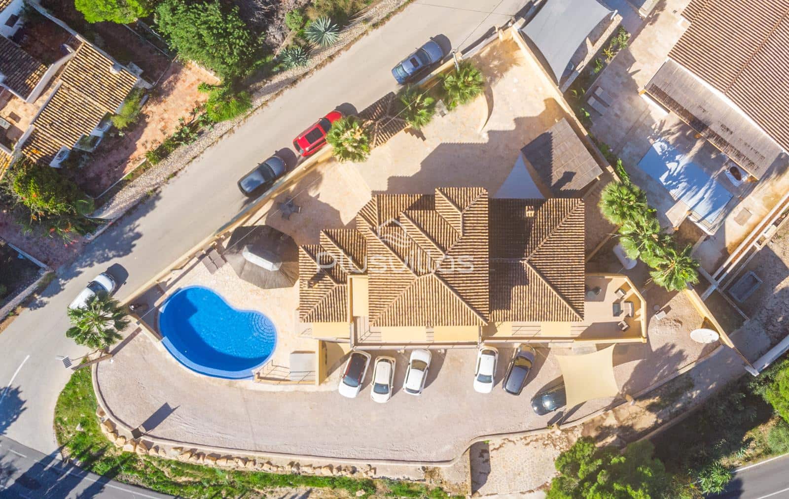Chalet de 3 habitaciones en Benissa en venta con piscina garaje - 1.750.000 € (Ref: 10185160)