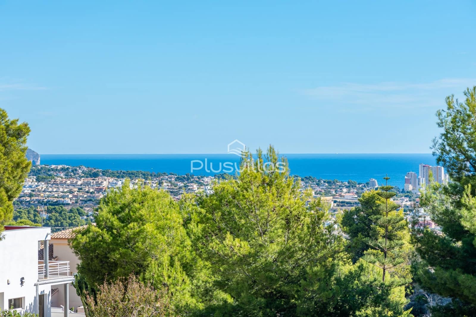 4 soveværelse Villa til salg i Calpe / Calp med swimmingpool - € 665.000 (Ref: 5473960)