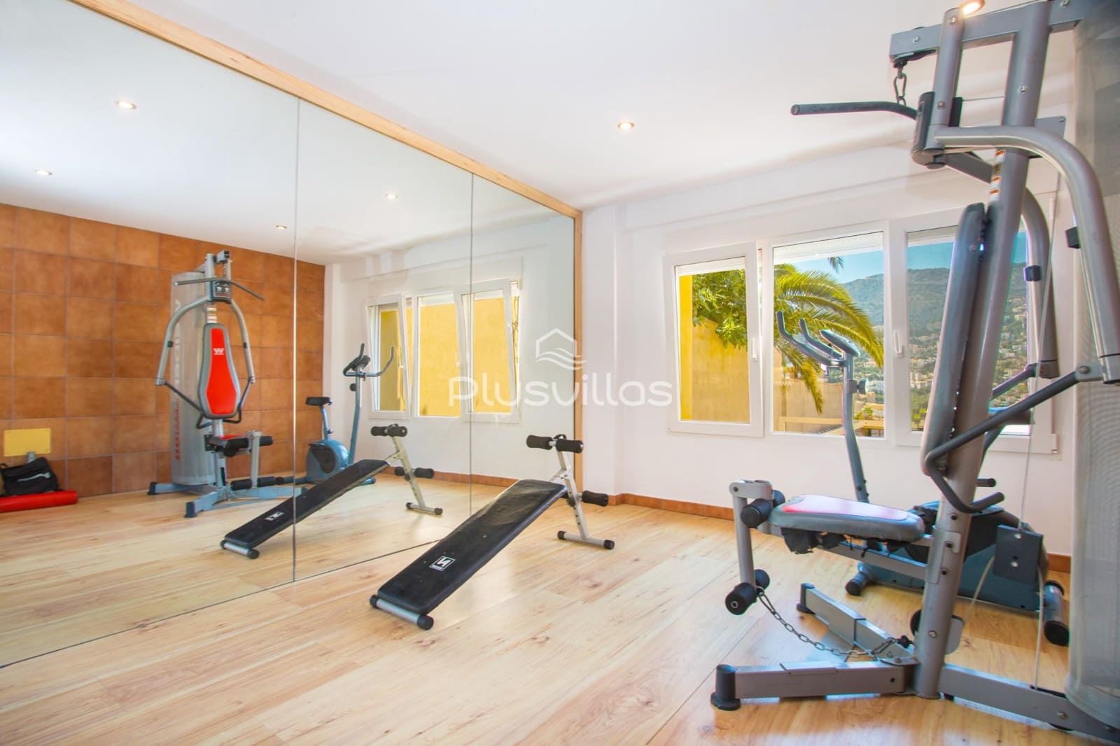 5 makuuhuone Huvila myytävänä paikassa Calpe / Calp mukana uima-altaan - 1 900 000 € (Ref: 5973294)