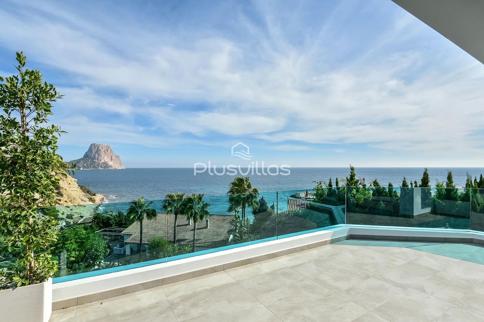 3 bedroom Villa for sale in Calpe / Calp with pool - € 2,950,000 (Ref: 5973303)