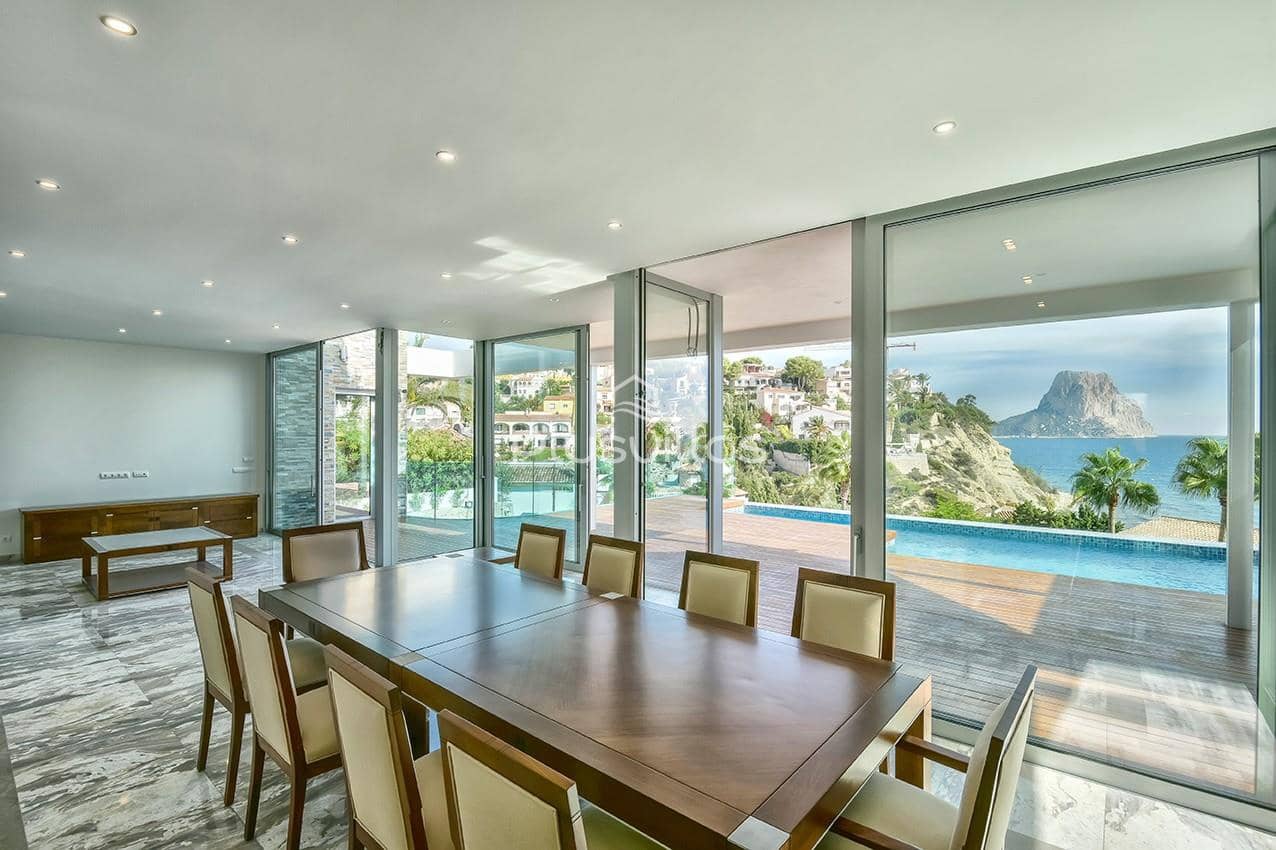 3 bedroom Villa for sale in Calpe / Calp with pool - € 2,950,000 (Ref: 5973303)