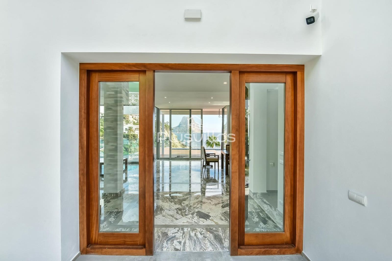 3 bedroom Villa for sale in Calpe / Calp with pool - € 2,950,000 (Ref: 5973303)