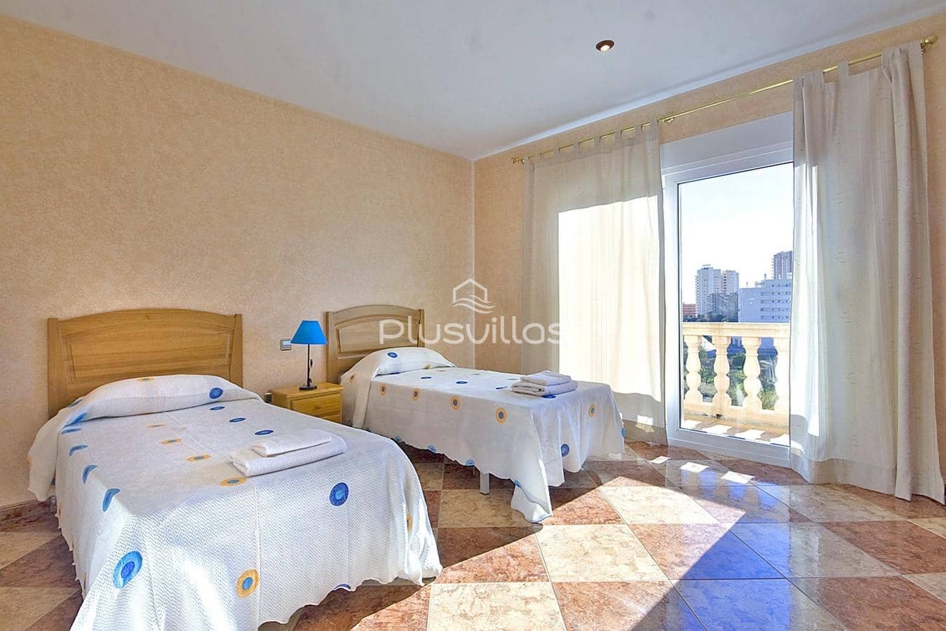 8 bedroom Villa for sale in Calpe / Calp with pool - € 900,000 (Ref: 6361817)