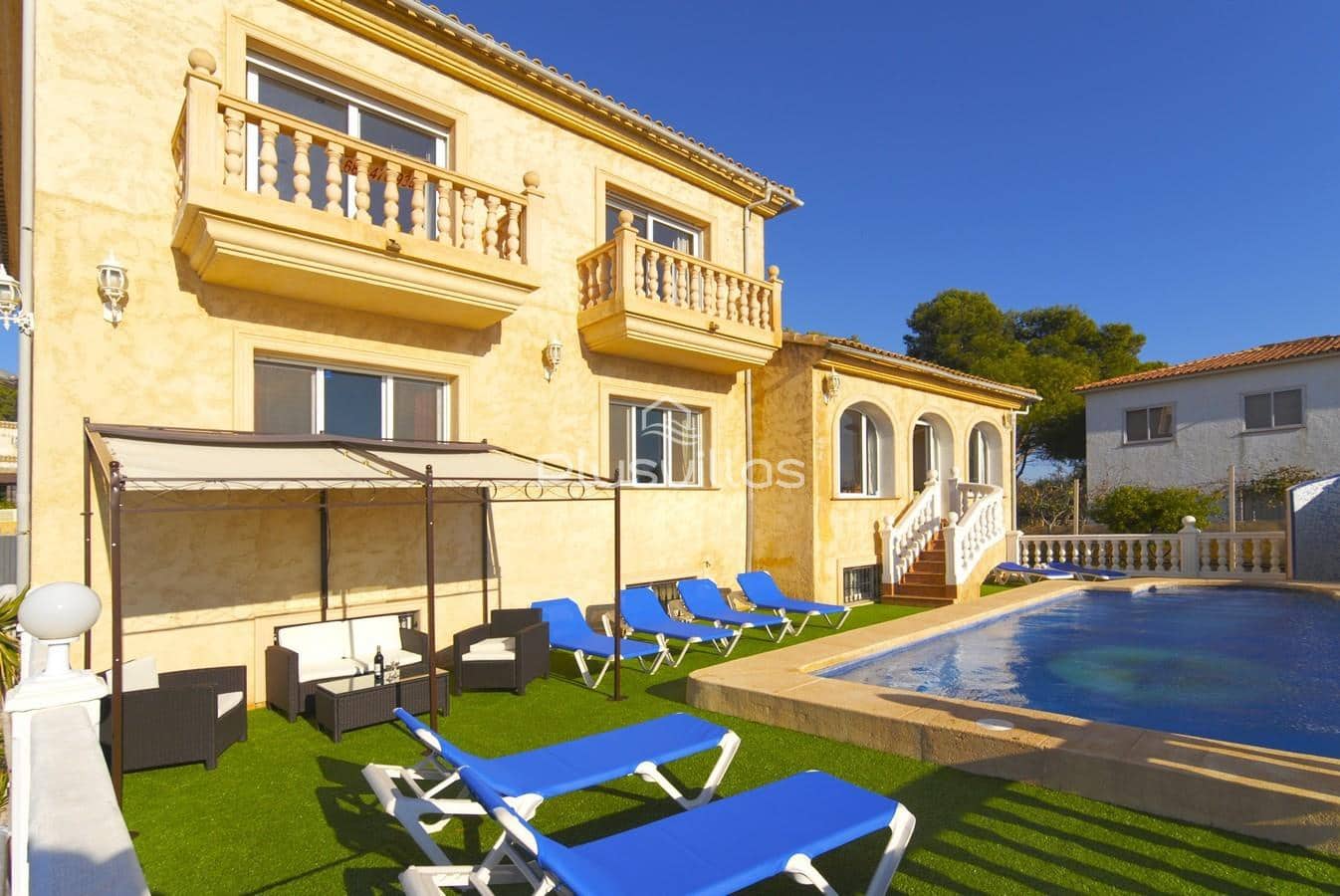 8 bedroom Villa for sale in Calpe / Calp with pool - € 900,000 (Ref: 6361817)