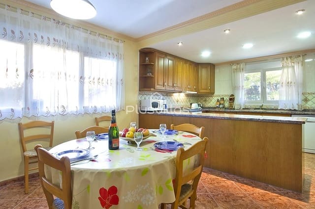 8 bedroom Villa for sale in Cometa - Carrió, Calpe / Calp with pool - € 900,000 (Ref: 6361817)