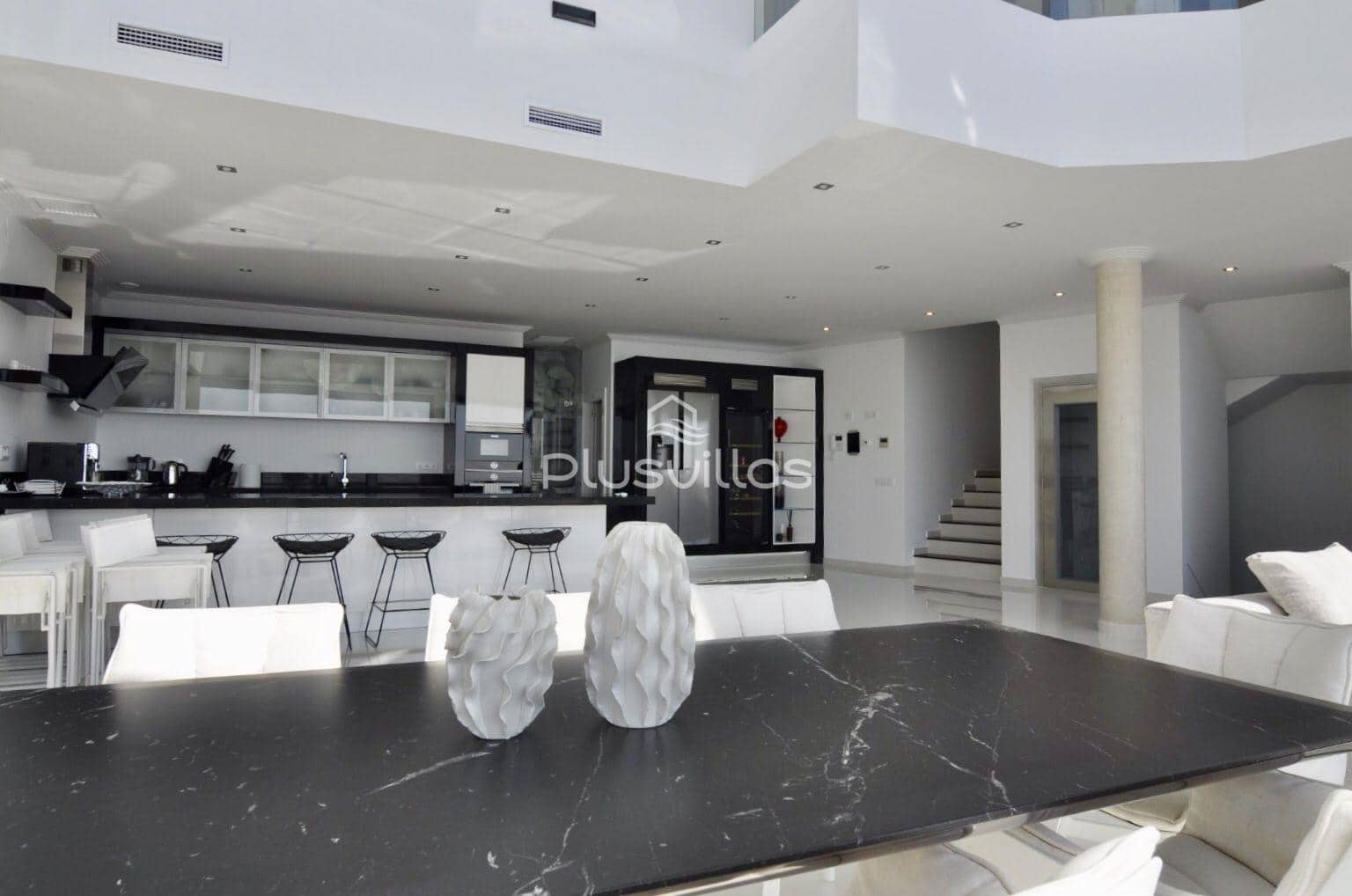 5 bedroom Villa for sale in Benissa with pool - € 2,450,000 (Ref: 6880648)