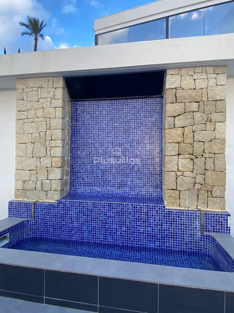 5 bedroom Villa for sale in Benissa with pool - € 2,450,000 (Ref: 6880648)