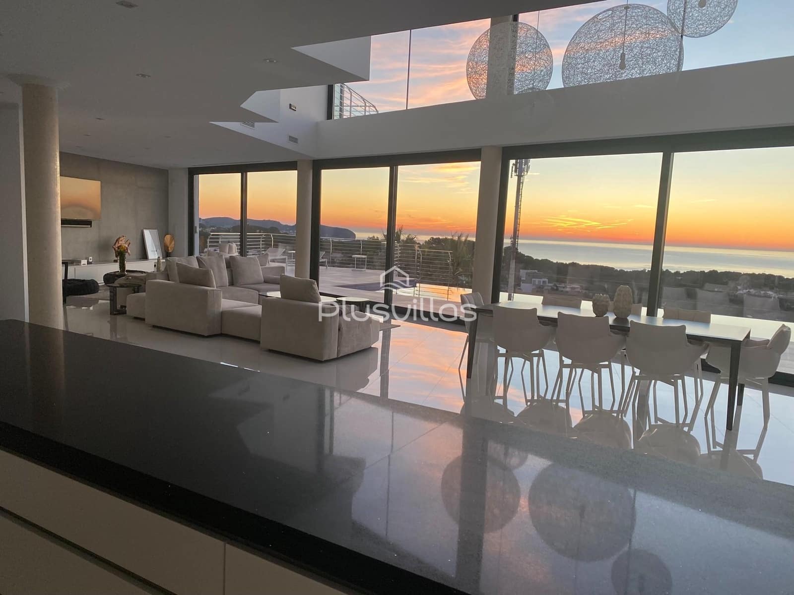 5 bedroom Villa for sale in Benissa with pool - € 2,450,000 (Ref: 6880648)