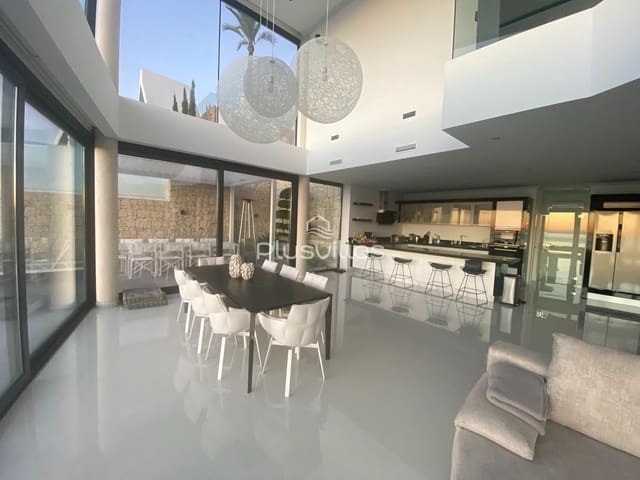 5 bedroom Villa for sale in Benissa with pool - € 2,450,000 (Ref: 6880648)