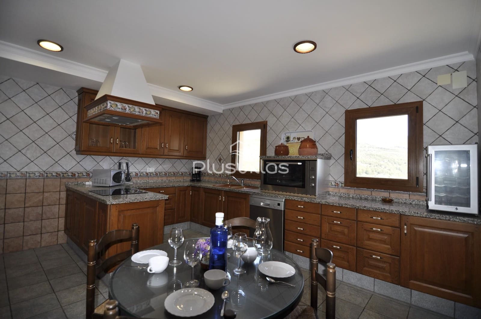 9 soverom Villa til salgs i Benissa med svømmebasseng - € 680 000 (Ref: 6975181)