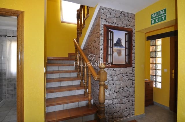 9 soverom Villa til salgs i Benissa med svømmebasseng - € 680 000 (Ref: 6975181)