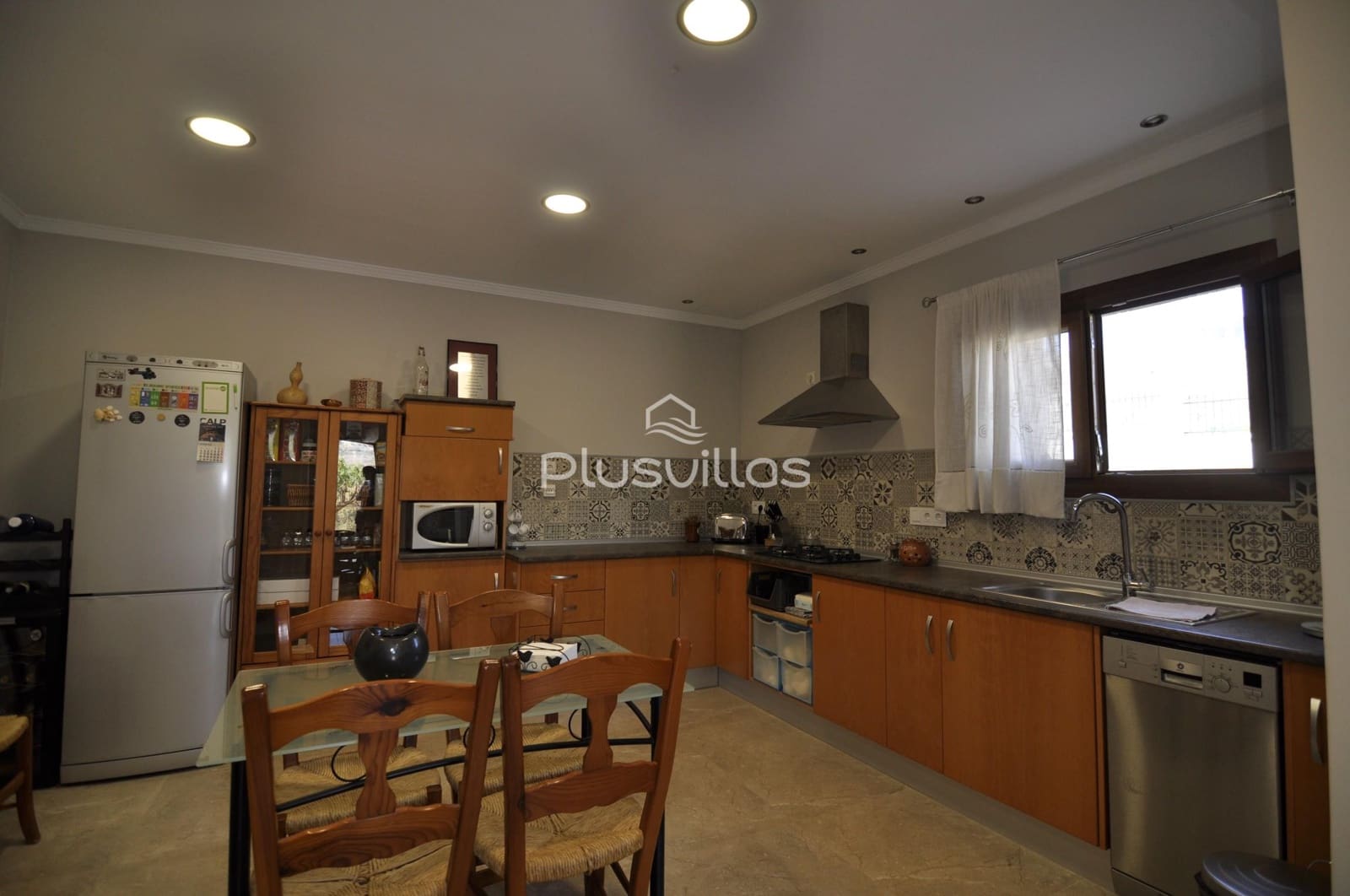 9 soverom Villa til salgs i Benissa med svømmebasseng - € 680 000 (Ref: 6975181)