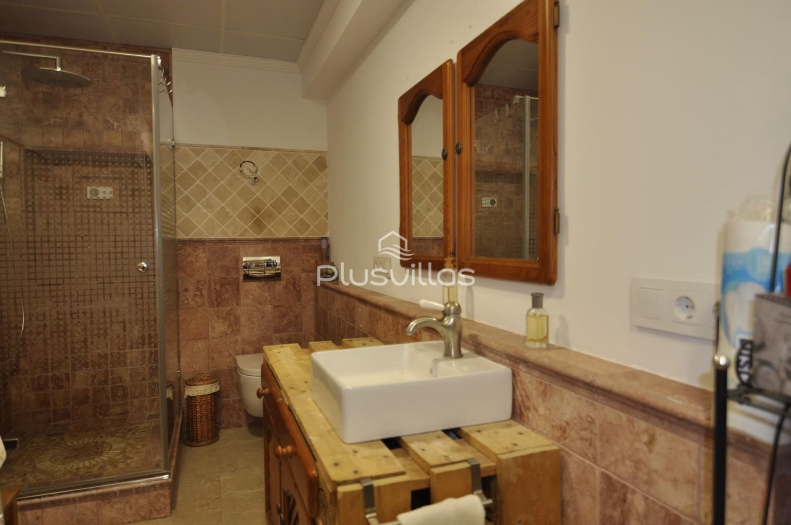 9 soverom Villa til salgs i Benissa med svømmebasseng - € 680 000 (Ref: 6975181)