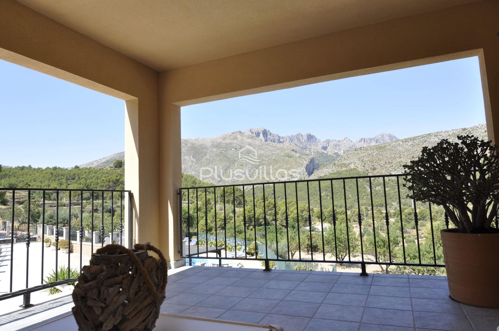 9 soverom Villa til salgs i Benissa med svømmebasseng - € 680 000 (Ref: 6975181)