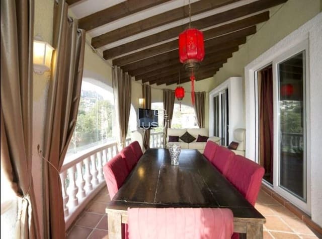 5 bedroom Villa for sale in Canuta, Calpe / Calp with pool - € 1,100,000 (Ref: 7107117)