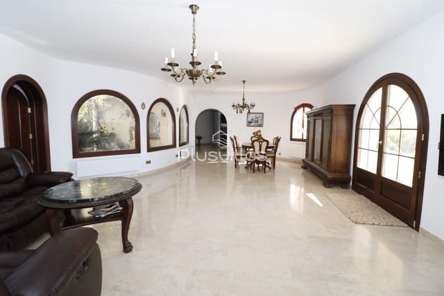 Chalet de 4 habitaciones en Altea en venta con piscina - 1.350.000 € (Ref: 7133712)