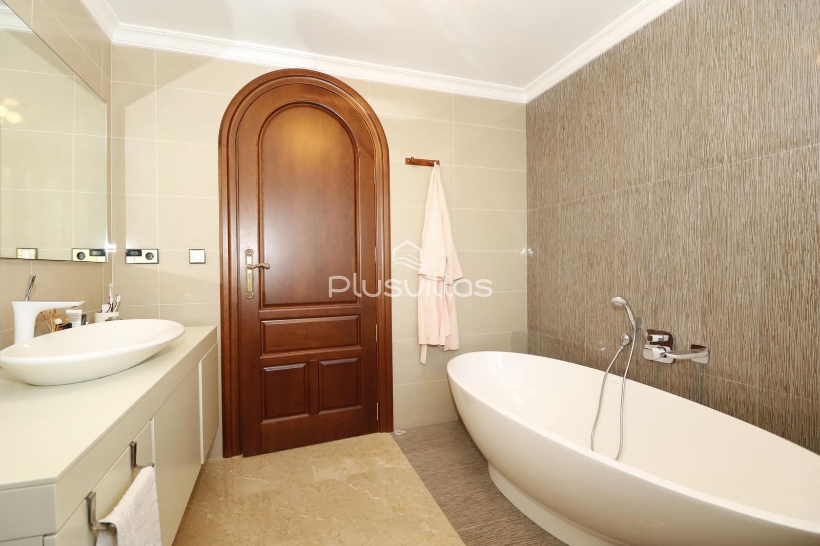 Chalet de 4 habitaciones en Altea en venta con piscina - 1.350.000 € (Ref: 7133712)