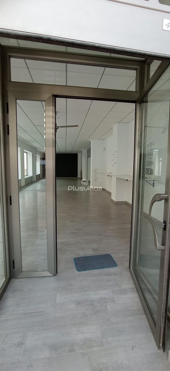 3 bedroom Commercial for sale in Calpe / Calp - € 200,000 (Ref: 7304814)
